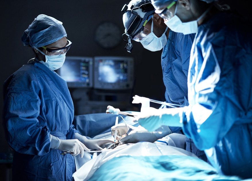 Surgeons-performing-endoscopic-sleeve-gastroplasty